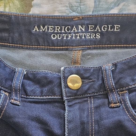 ๐ต 2 for $40 ๐ต AMERICAN EAGLE RAW HEM HI-RISE SHORTIE - Picture 5 of 8